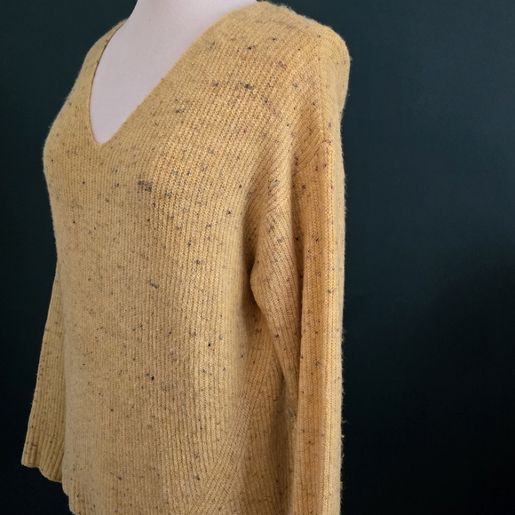 Old Navy Sweaters - Women’s V-Neck Speckled Knit Sweater - Mustard